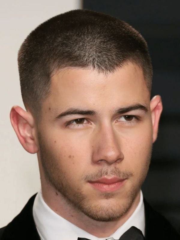Popular 4 Guard Buzz Cut Hairstyle For Men
